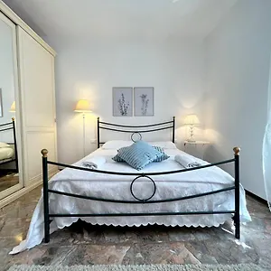  Appartamento Free Parking Comfortable In The Historic Village Of With Garden